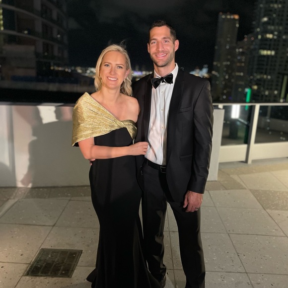 Theia Black and Gold trumpet gown - Picture 2 of 2